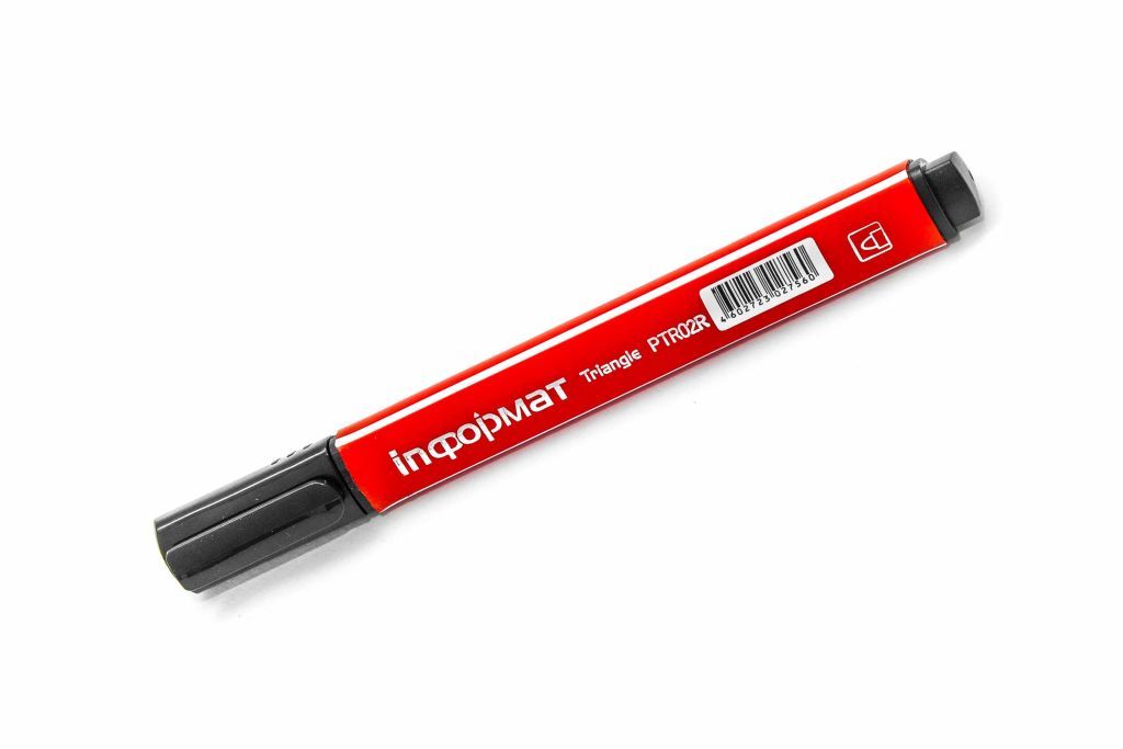 Маркер перманентный 2,5мм "TRIANGLE" красный /12/