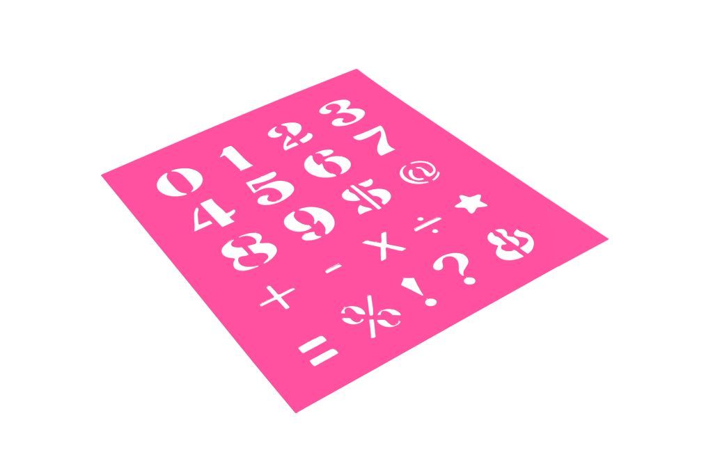 Трафарет пластиковый "Цифры" 20х25см /1/