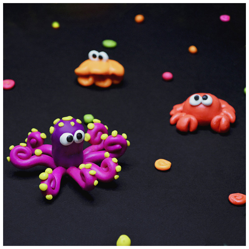 Пластилин 12цв. "Енот на острове Куба" восковой флуоресцентный со стеком /19/