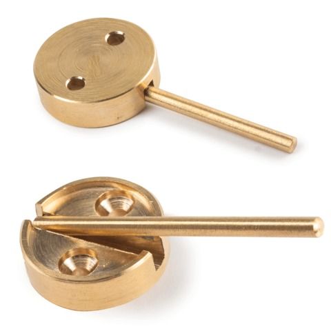 Опечатывающее устройство с флажком, диаметр 27 мм, длина флажка 7 см, латунь /1/